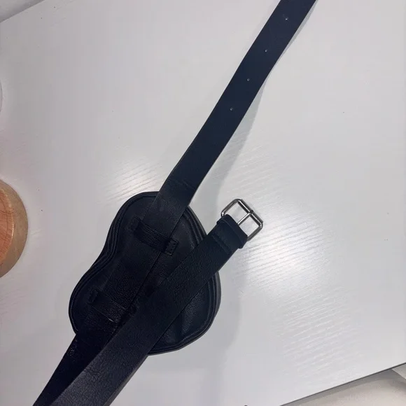 Target Black Heart-Shaped Wristlet - Picture 3 of 7